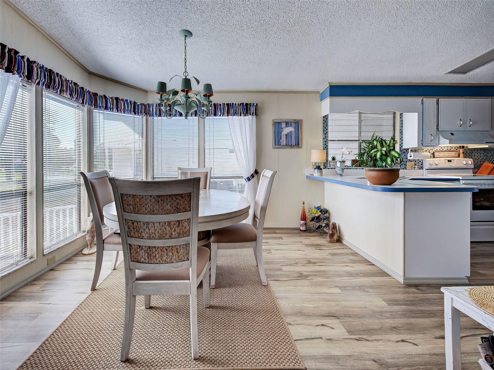 Image 26 of 49 For 3029 Audubon Avenue