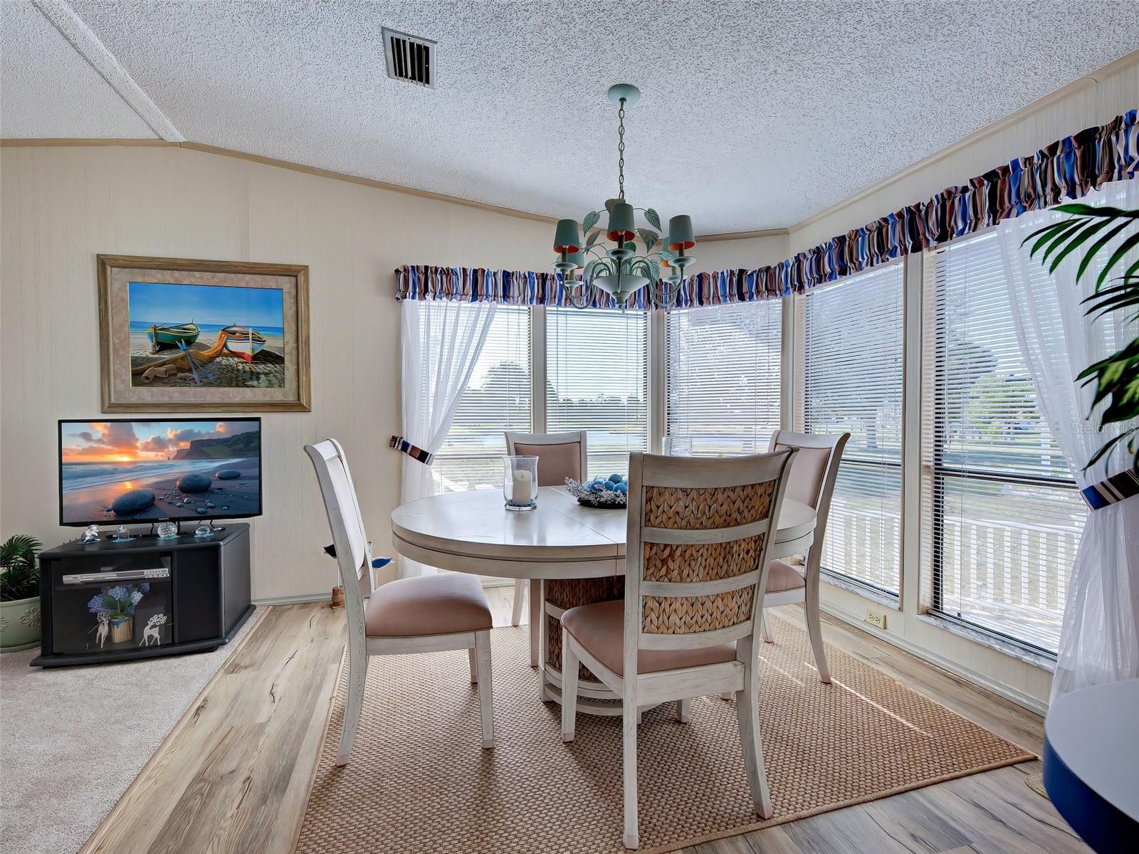 Image 27 of 49 For 3029 Audubon Avenue