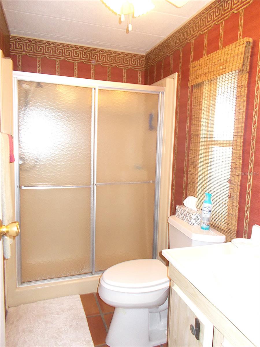 Image 21 of 28 For 506 Walnut Circle