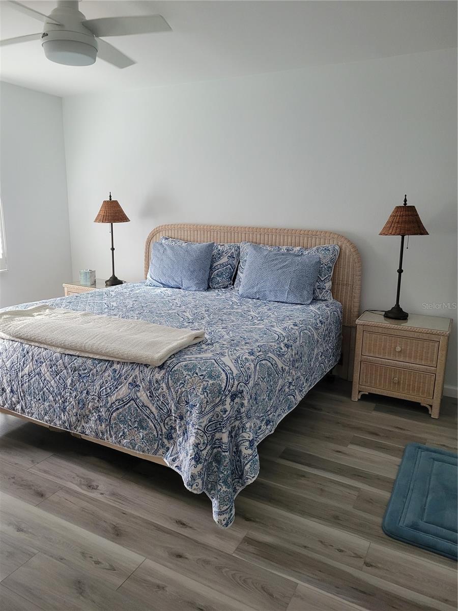 Image 19 of 27 For 220 Santa Maria Street 442