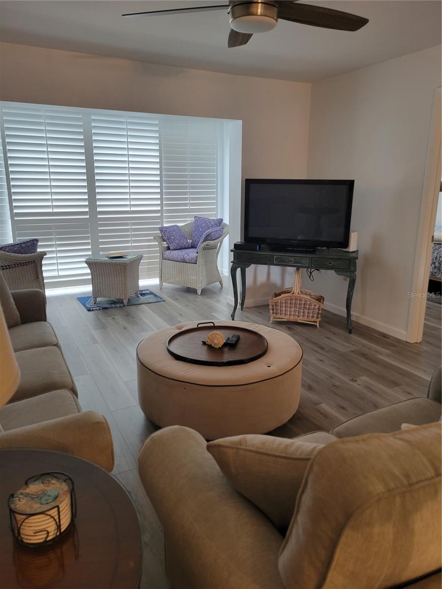 Image 4 of 27 For 220 Santa Maria Street 442