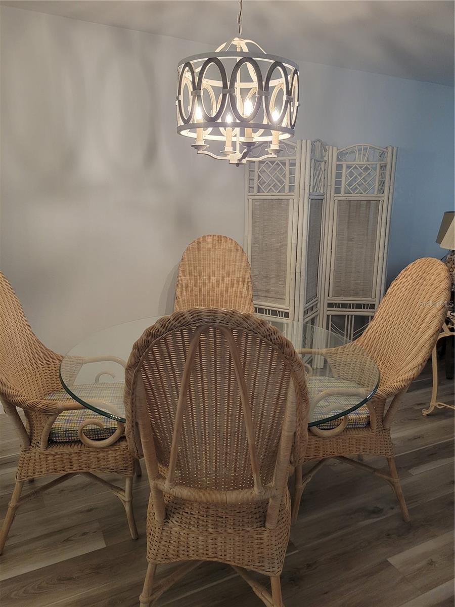 Image 7 of 27 For 220 Santa Maria Street 442