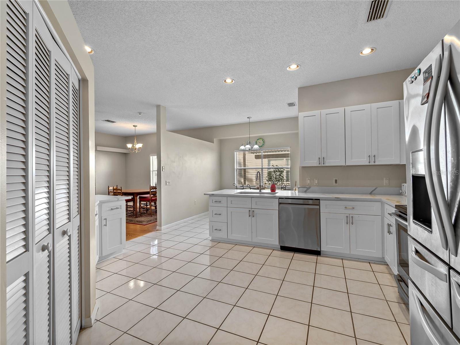 Image 15 of 60 For 4494 Del Sol Boulevard S