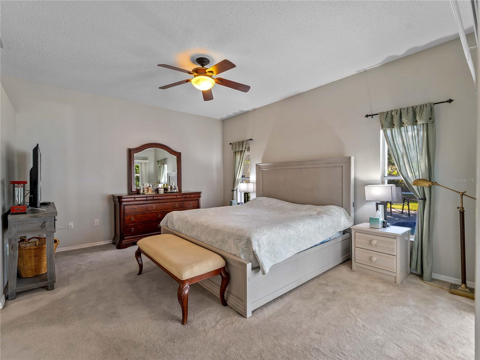 Image 25 of 60 For 4494 Del Sol Boulevard S