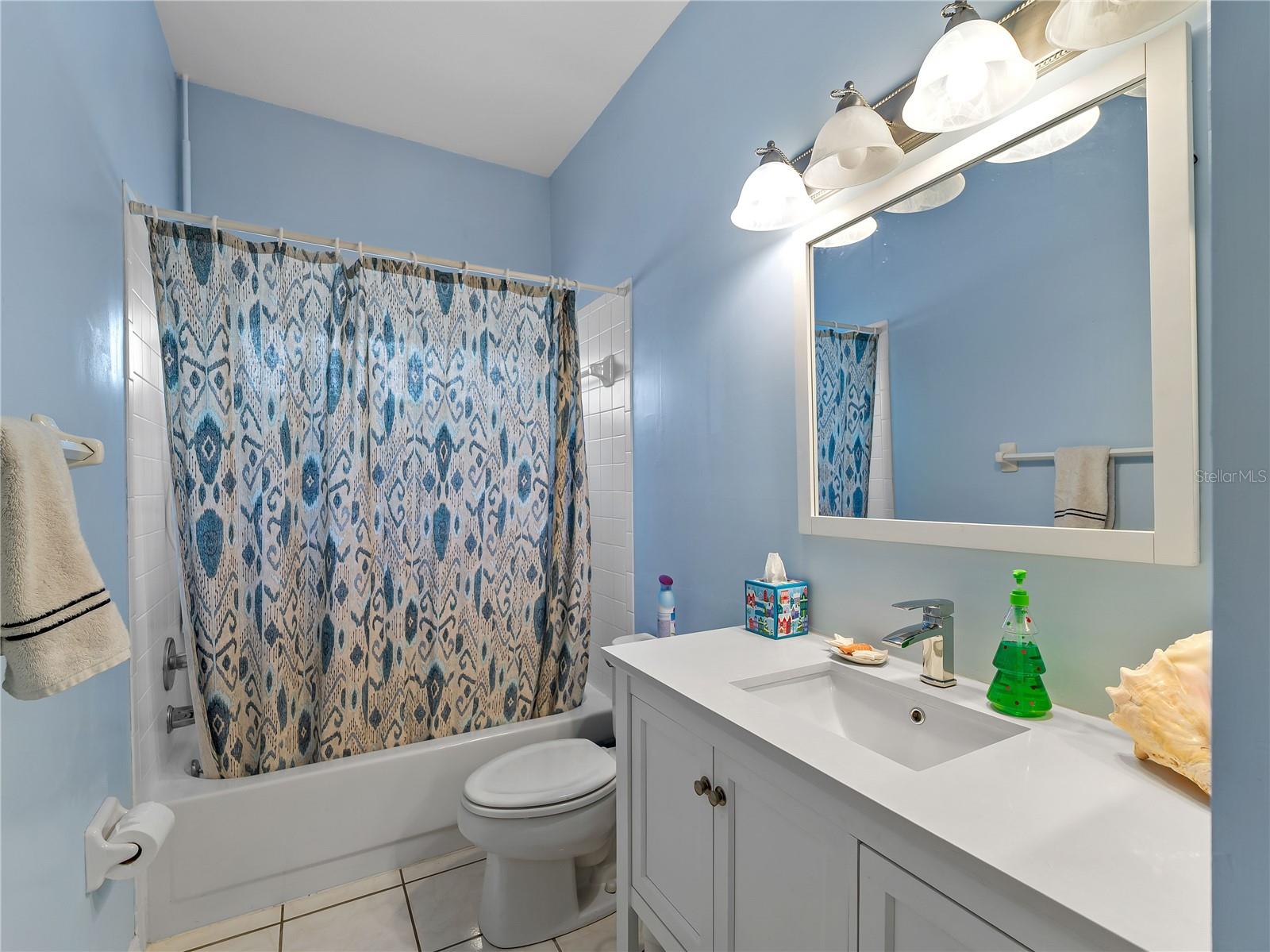 Image 35 of 60 For 4494 Del Sol Boulevard S