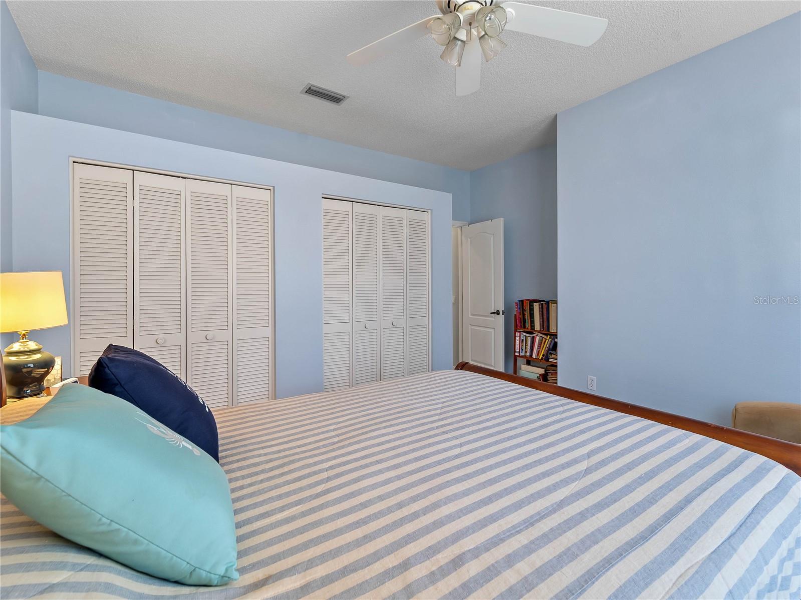 Image 37 of 60 For 4494 Del Sol Boulevard S