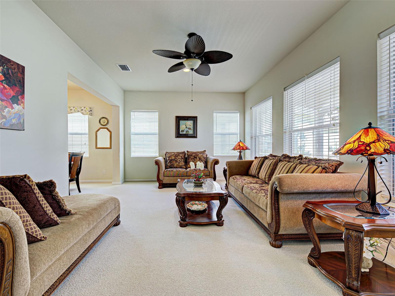 Image 13 of 85 For 19267 Kirella Street