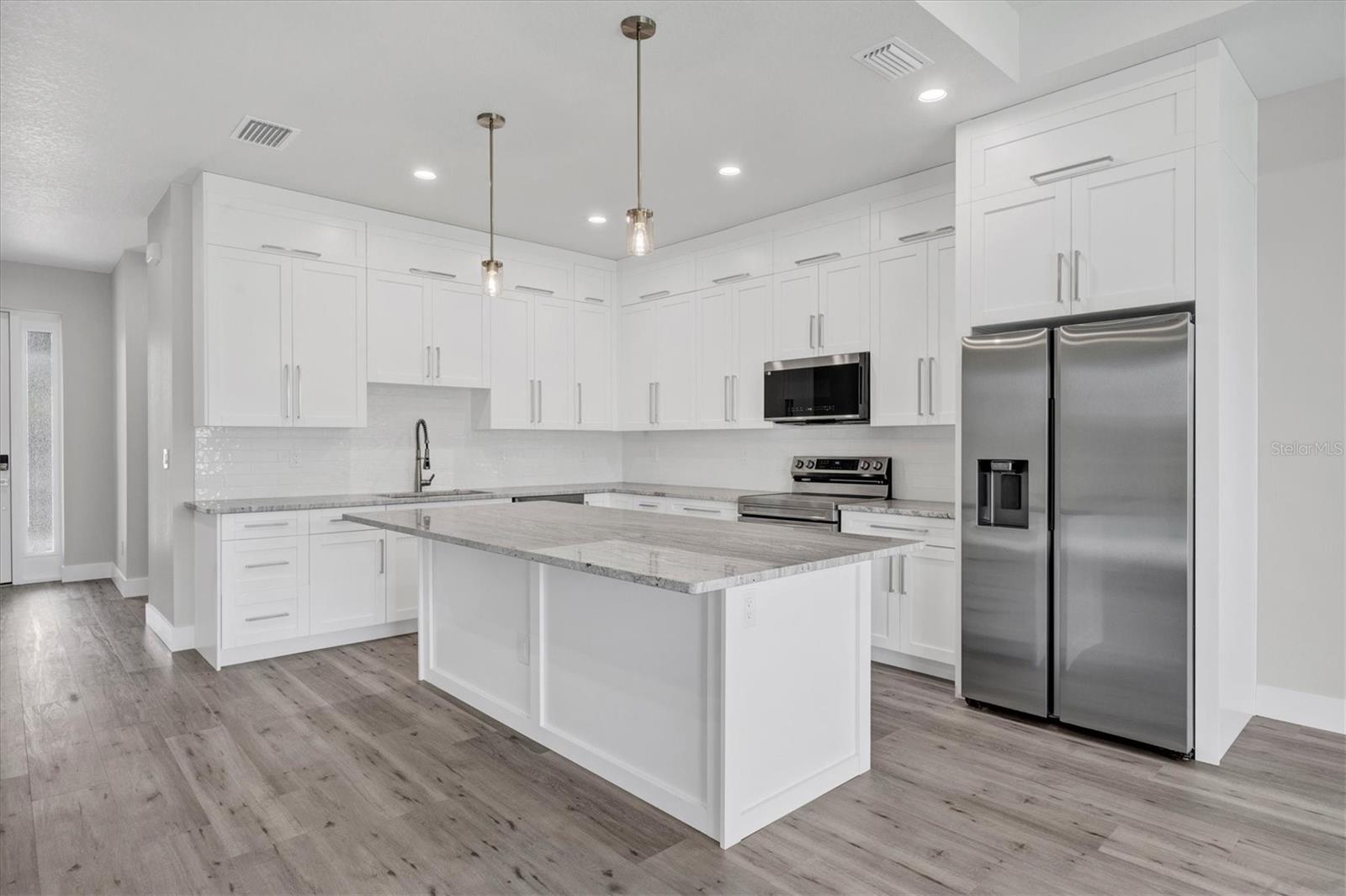 Image 16 of 36 For 9 Bunker Place