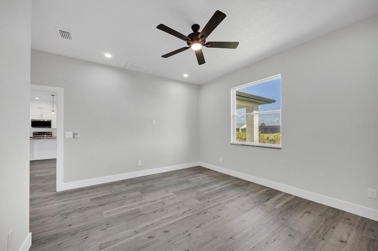 Image 19 of 36 For 9 Bunker Place