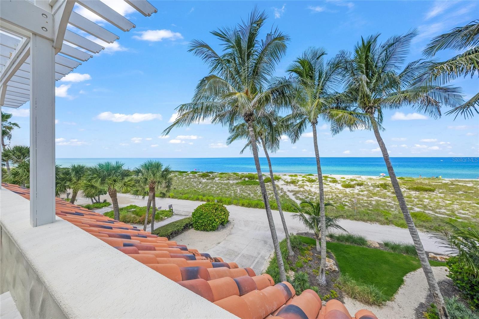 Image 47 of 90 For 213 The Esplanade S