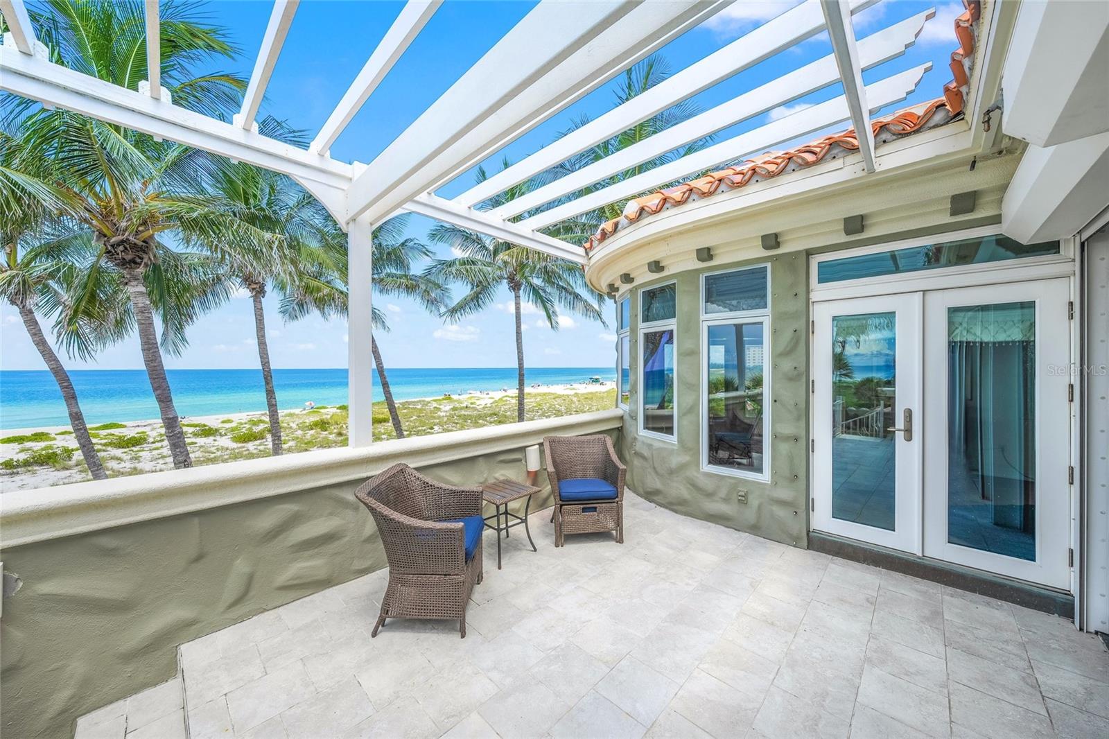 Image 50 of 90 For 213 The Esplanade S