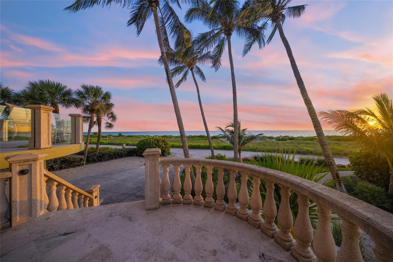 Image 72 of 90 For 213 The Esplanade S