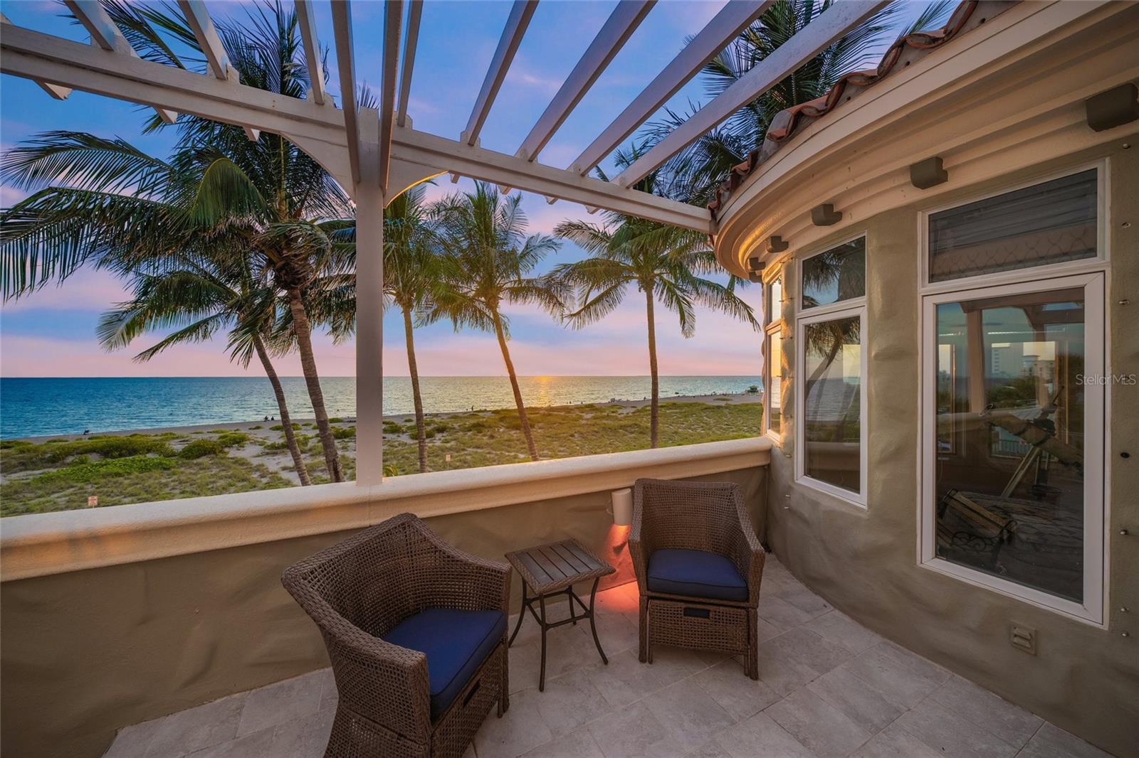 Image 74 of 90 For 213 The Esplanade S