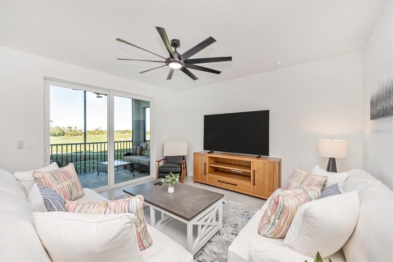 Image 18 of 99 For 17625 Opal Sand Drive 207