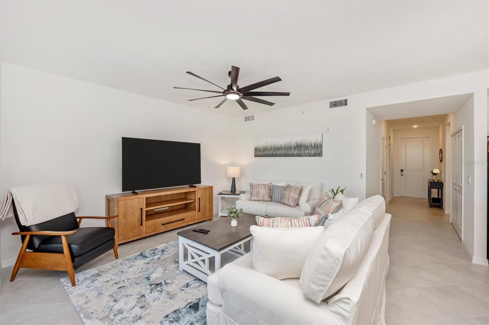 Image 19 of 99 For 17625 Opal Sand Drive 207