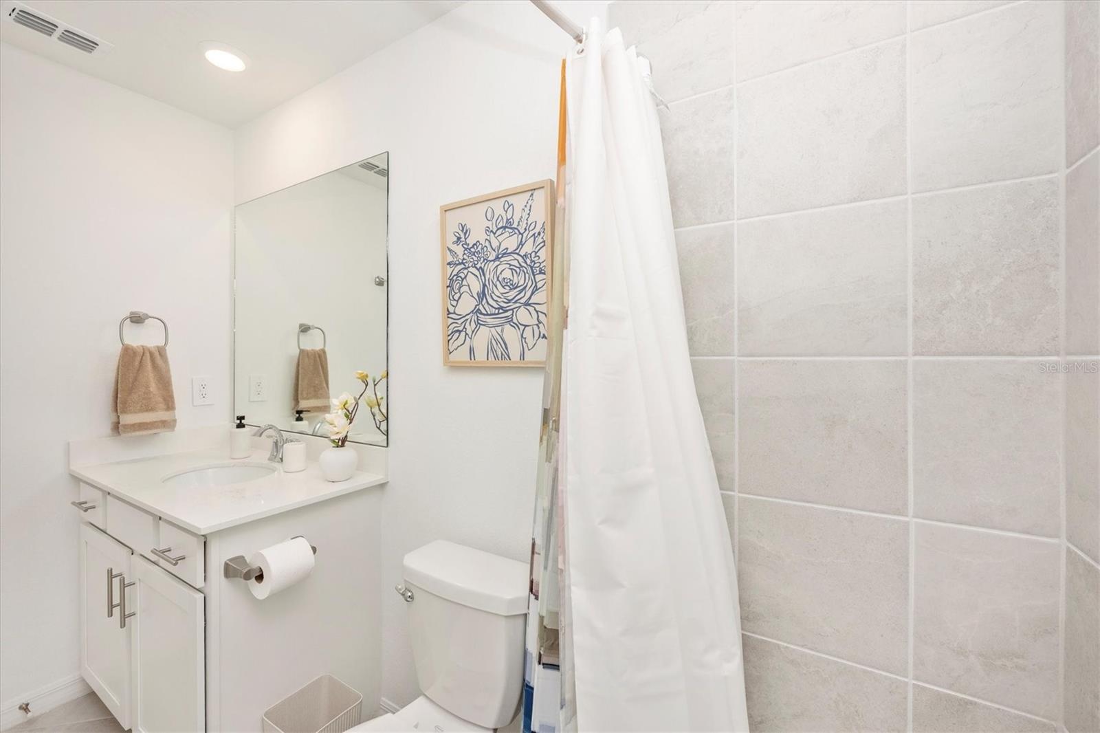 Image 33 of 99 For 17625 Opal Sand Drive 207