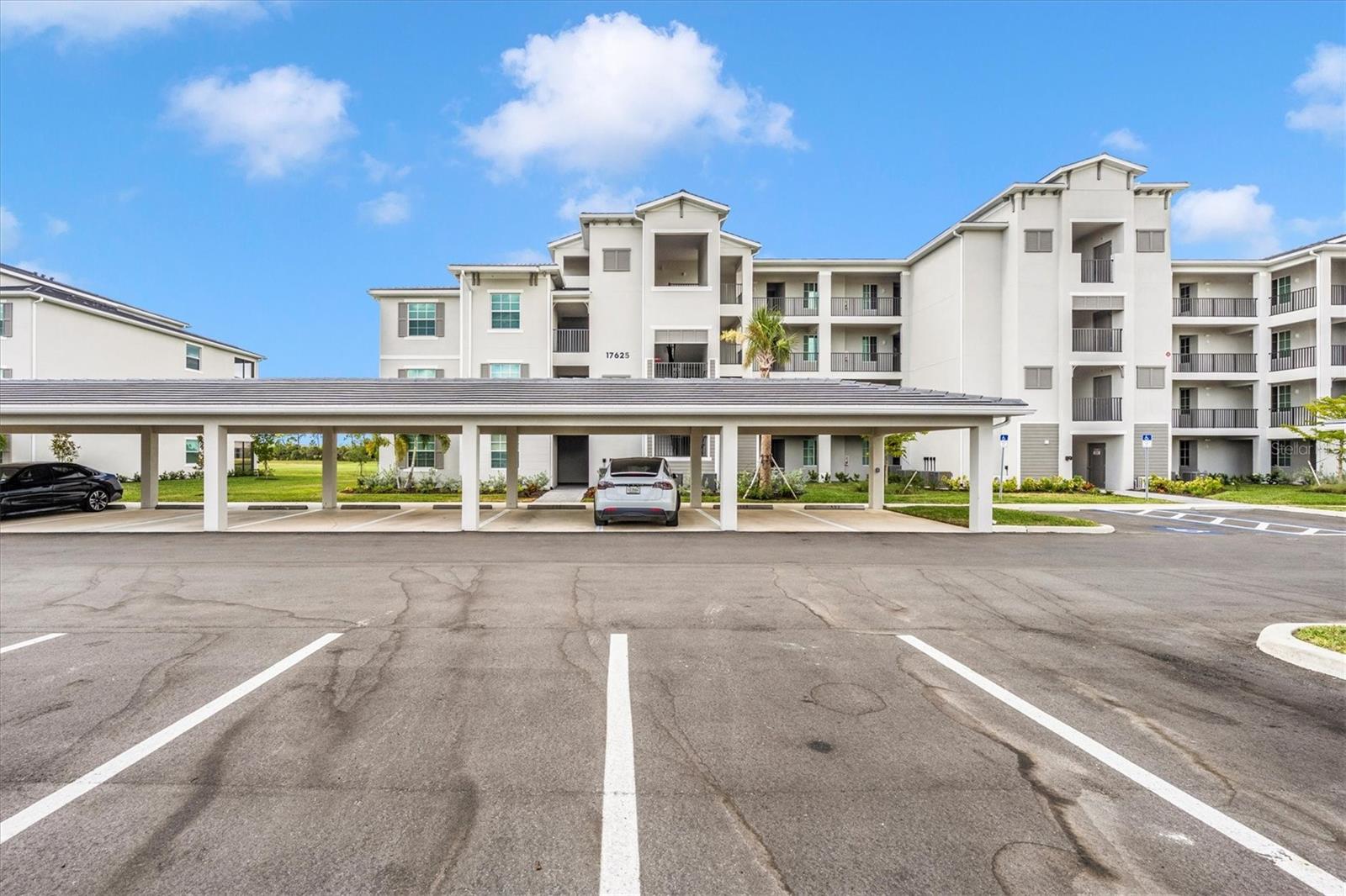 Image 37 of 99 For 17625 Opal Sand Drive 207