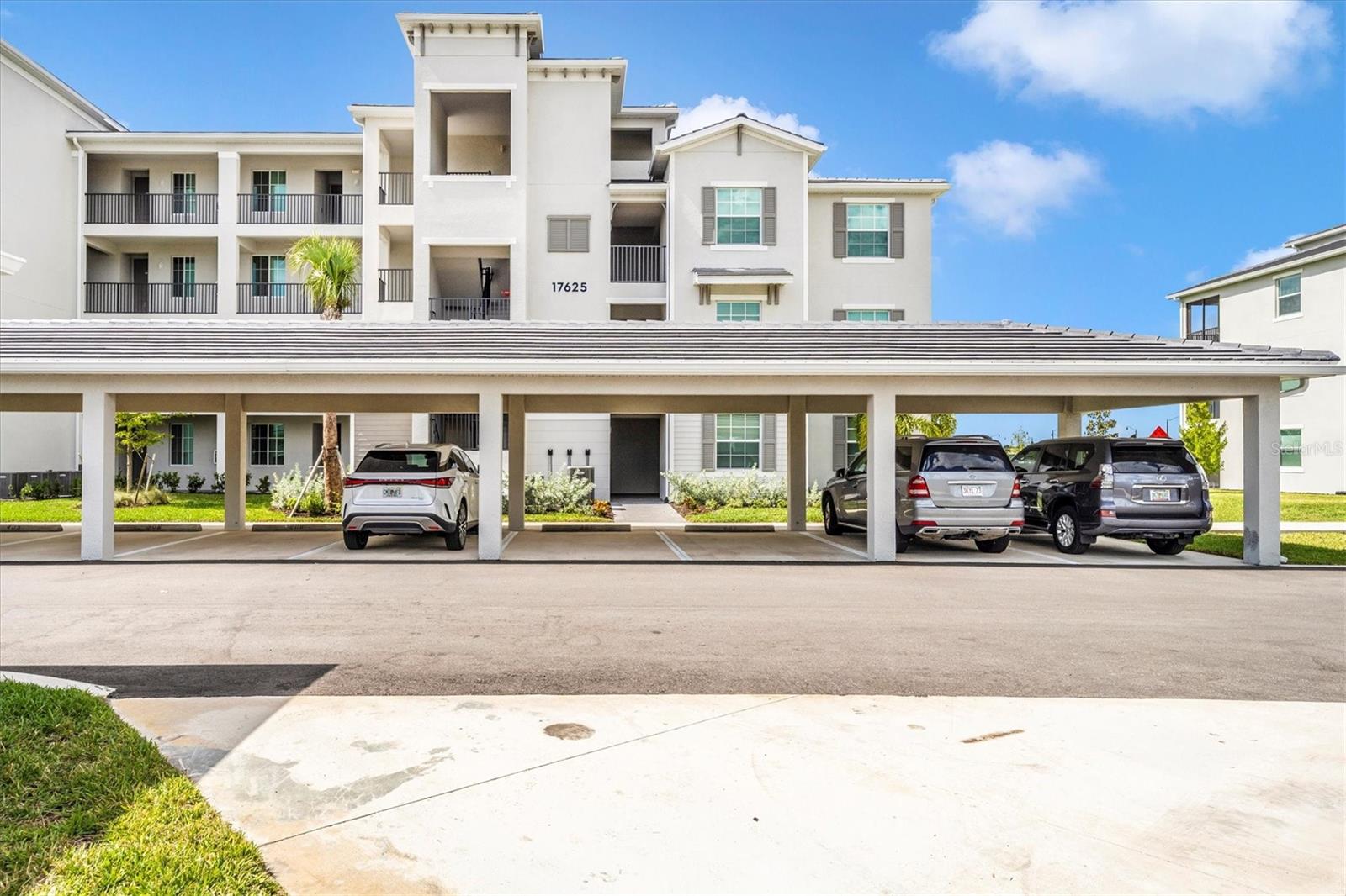 Image 38 of 99 For 17625 Opal Sand Drive 207