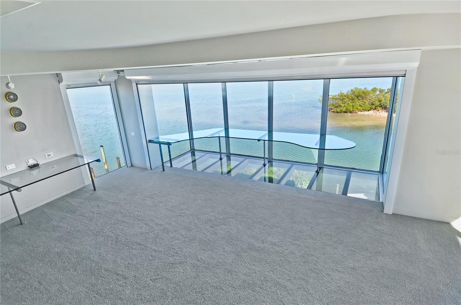 Image 29 of 90 For 713 El Dorado Drive