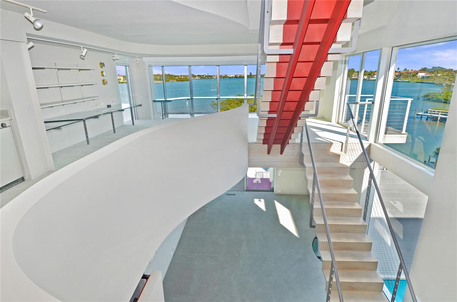 Image 33 of 90 For 713 El Dorado Drive