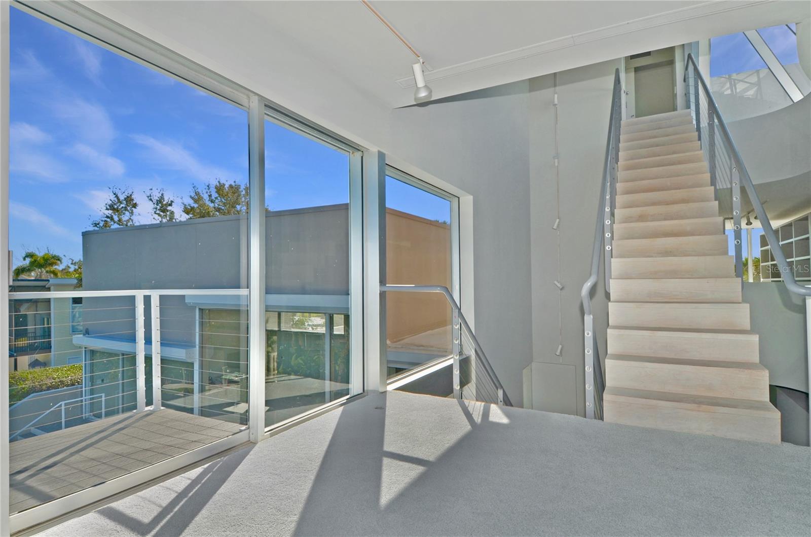 Image 37 of 90 For 713 El Dorado Drive