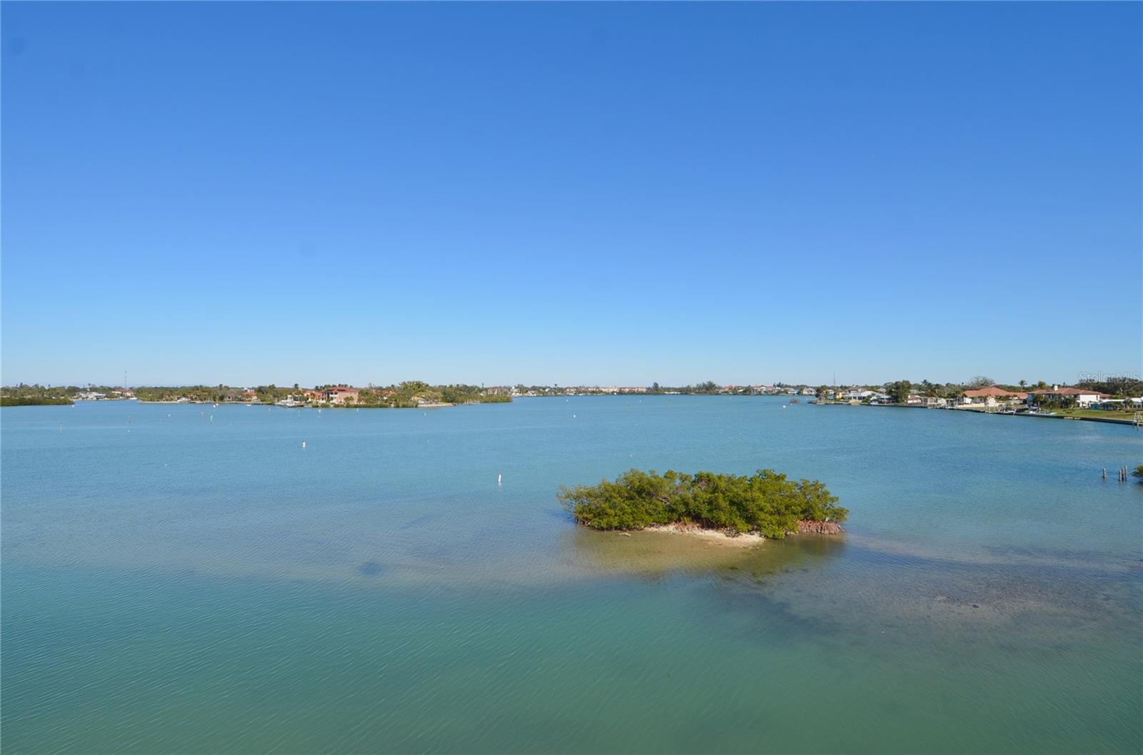 Image 53 of 90 For 713 El Dorado Drive