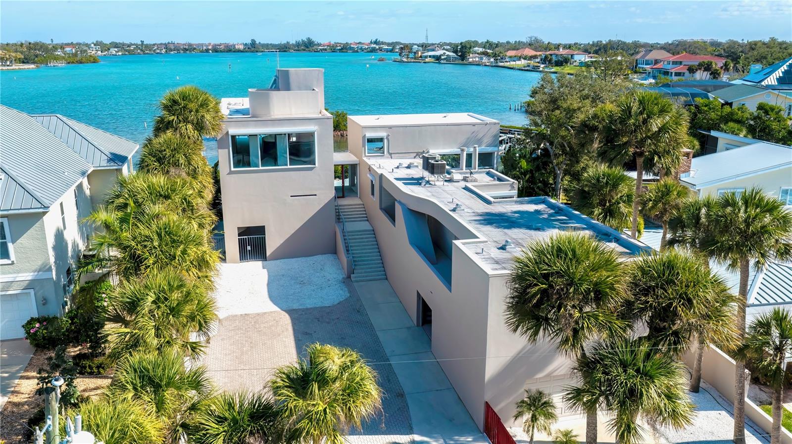 Image 73 of 90 For 713 El Dorado Drive