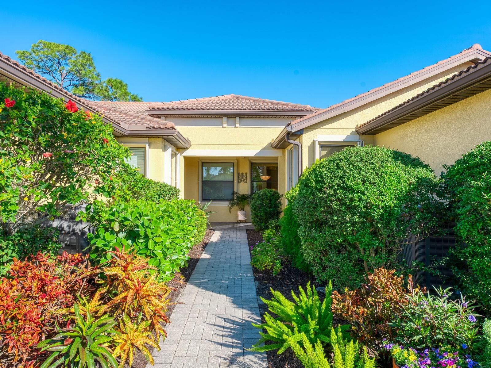 Details for 11090 Campazzo Drive, VENICE, FL 34292