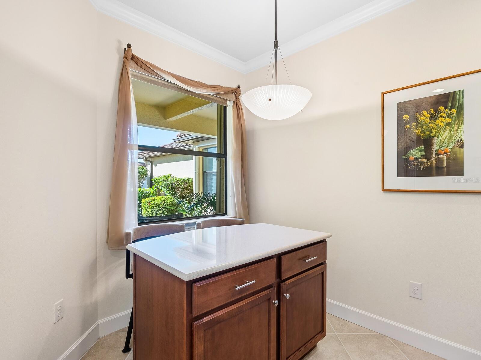 Image 16 of 40 For 11090 Campazzo Drive