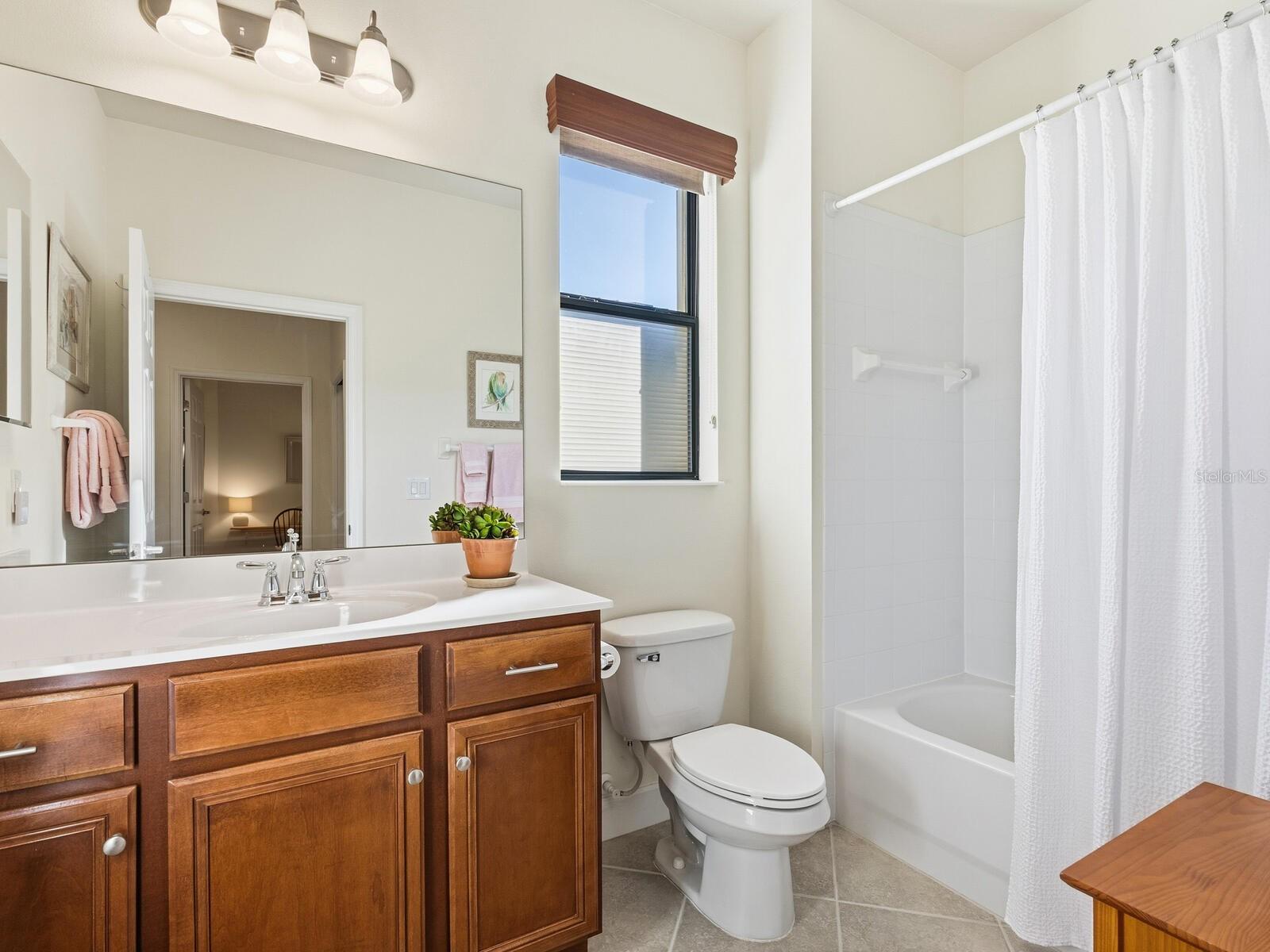 Image 23 of 40 For 11090 Campazzo Drive