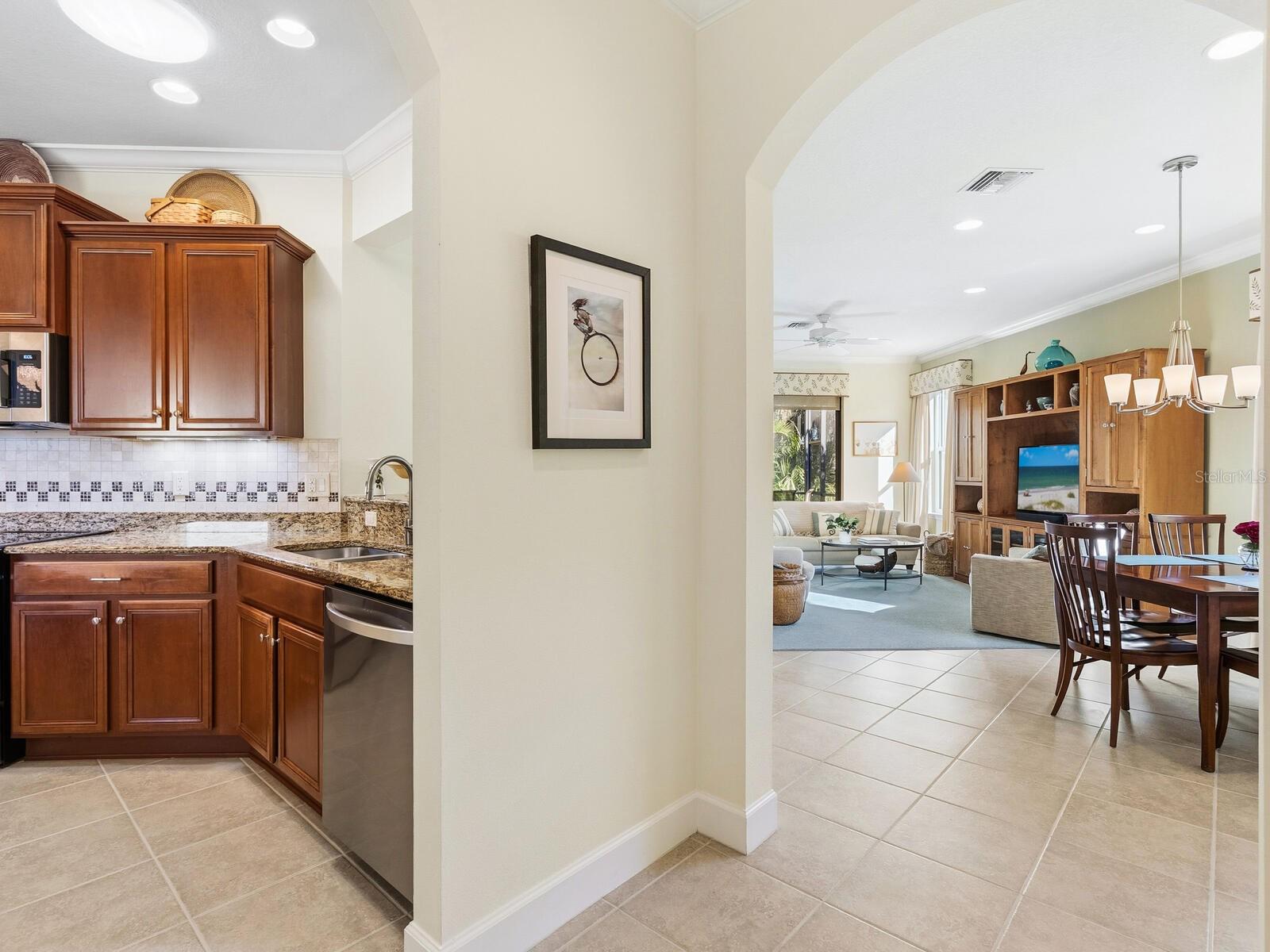 Image 3 of 40 For 11090 Campazzo Drive