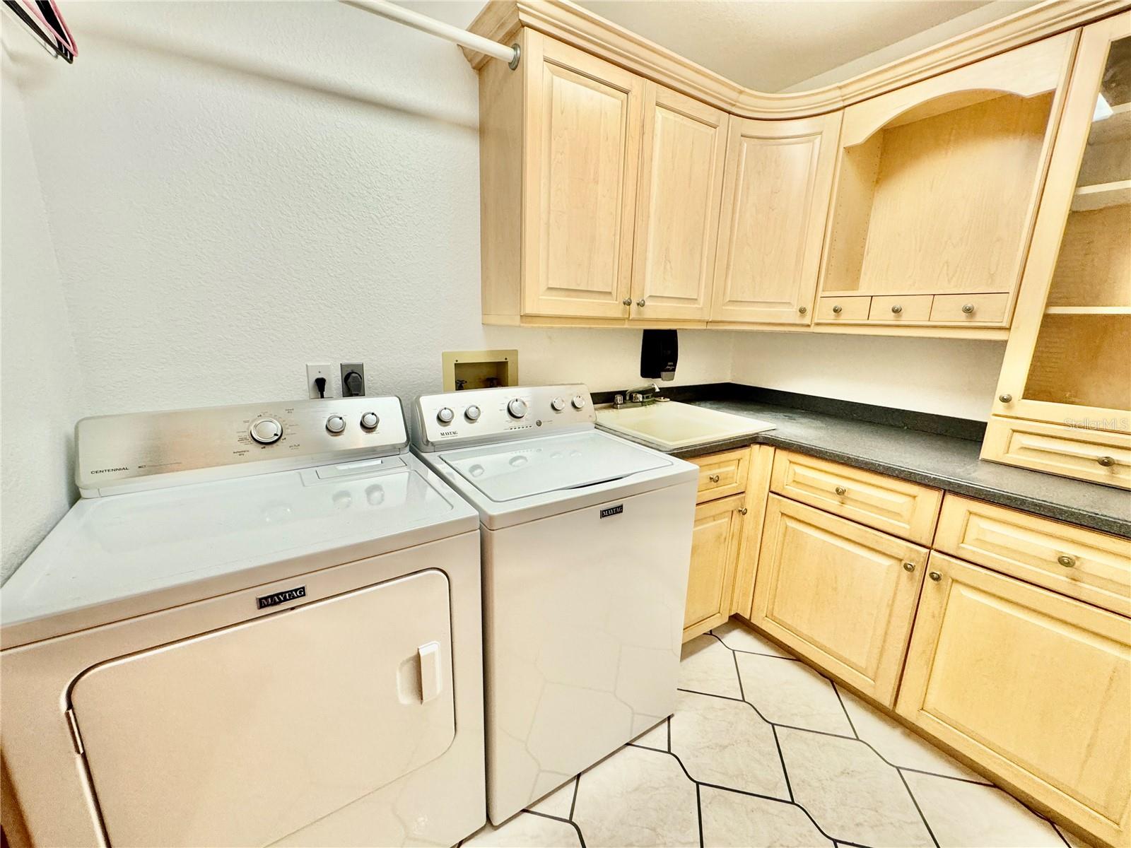 Image 71 of 89 For 6068 Tidwell Street