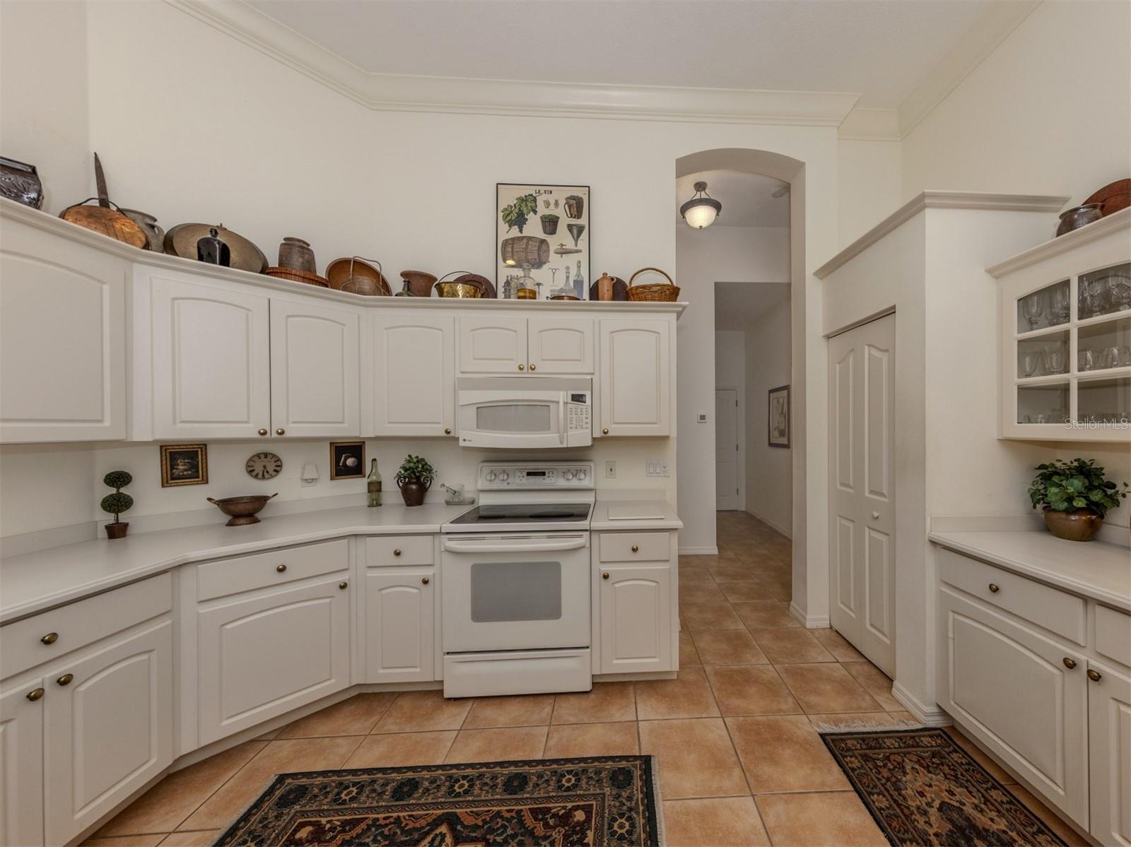 Listing photo id 11 for 764 Sawgrass Bridge Road