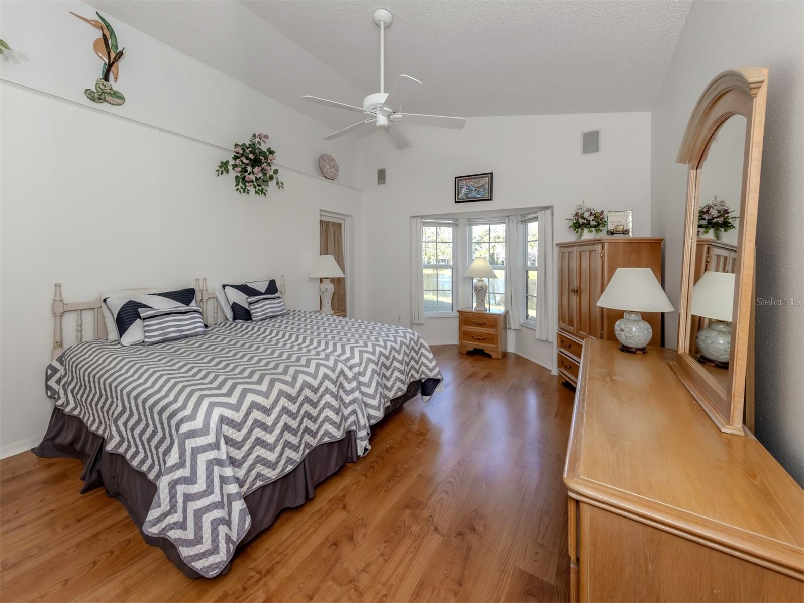 Image 13 of 44 For 561 Clubside Circle  58