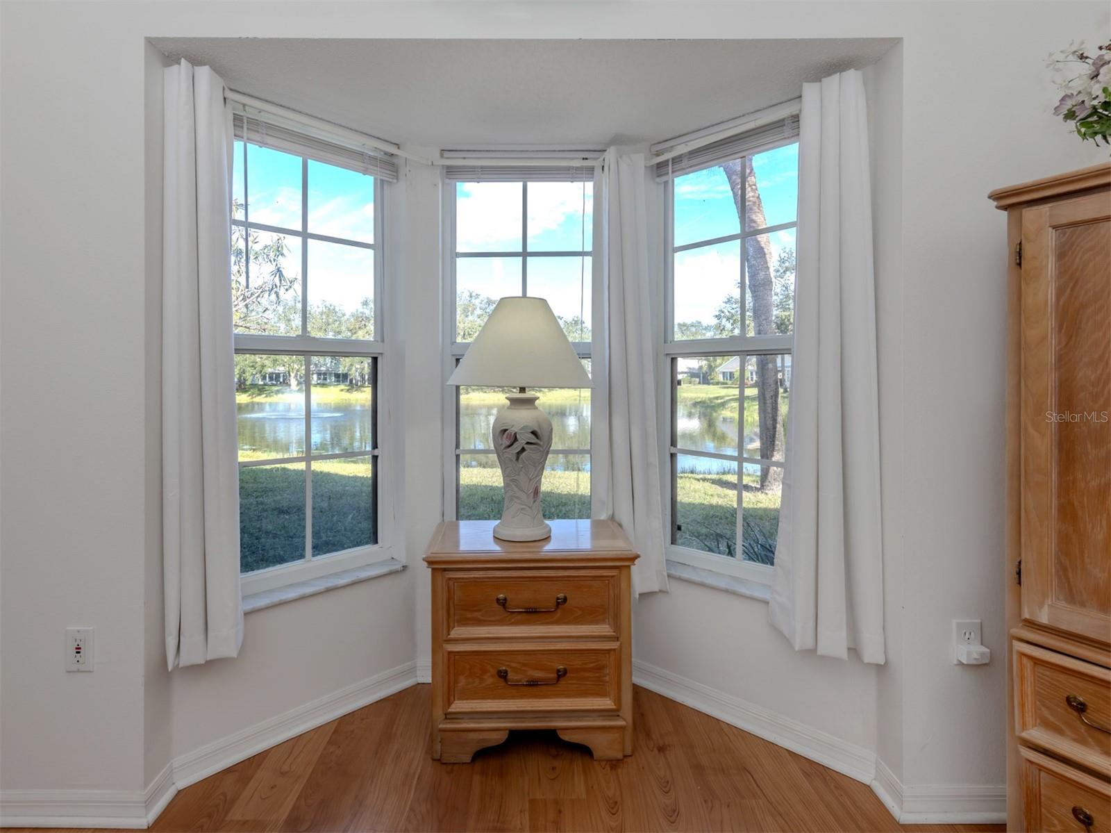 Image 14 of 44 For 561 Clubside Circle  58