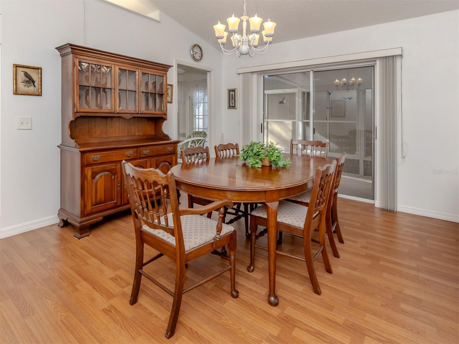 Image 7 of 44 For 561 Clubside Circle  58