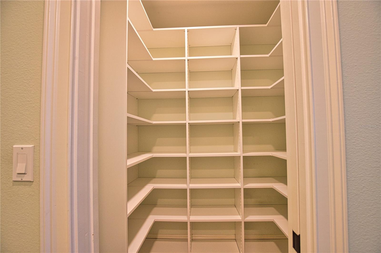 Image 17 of 42 For 830 The Esplanade N 201