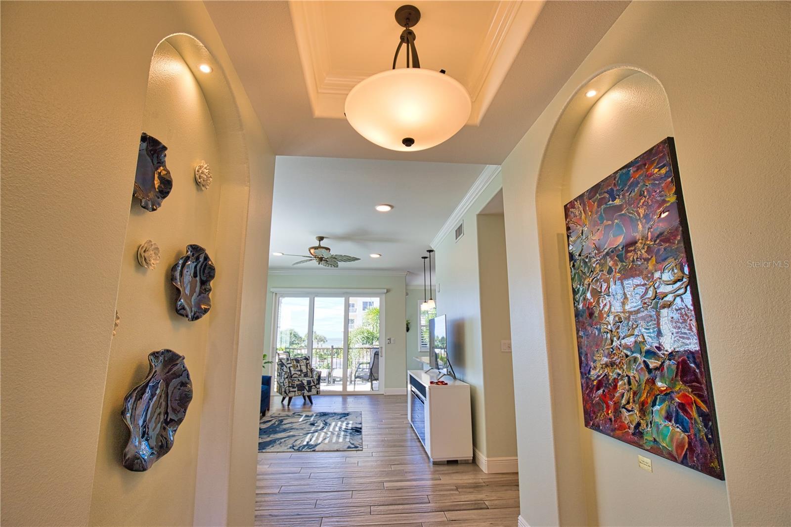 Image 4 of 42 For 830 The Esplanade N 201