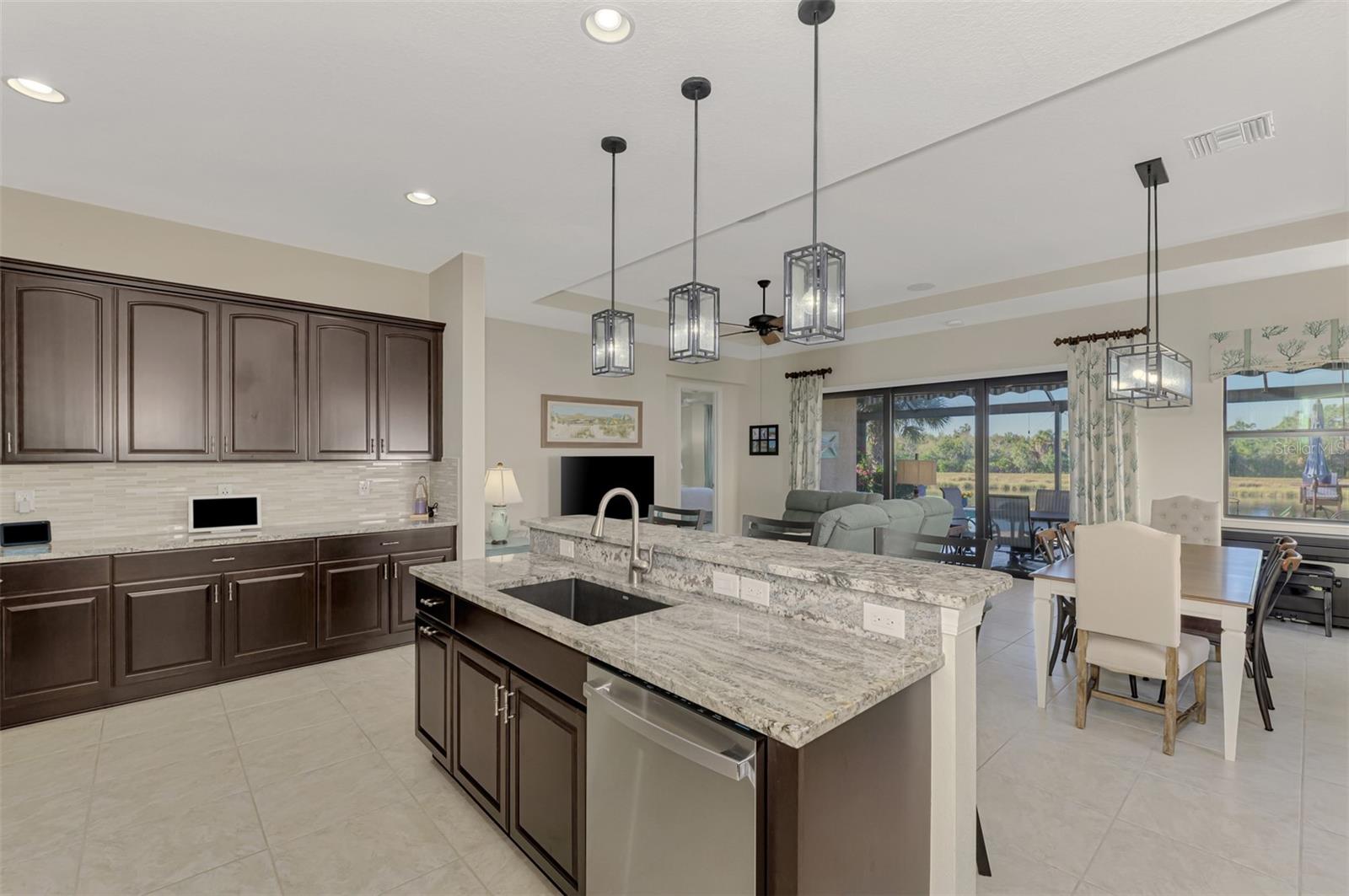 Image 22 of 60 For 10415 Medjool Drive