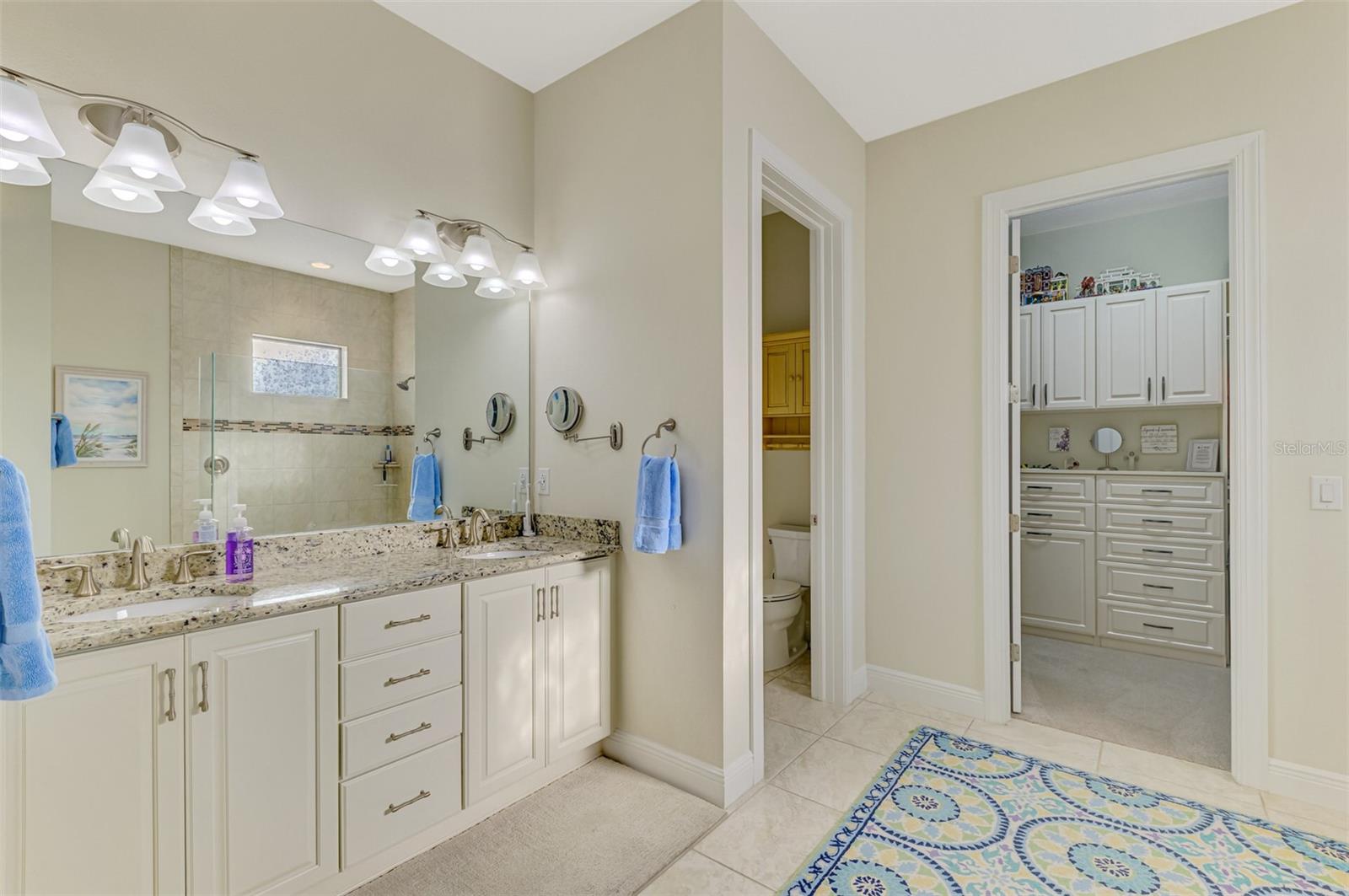 Image 34 of 60 For 10415 Medjool Drive