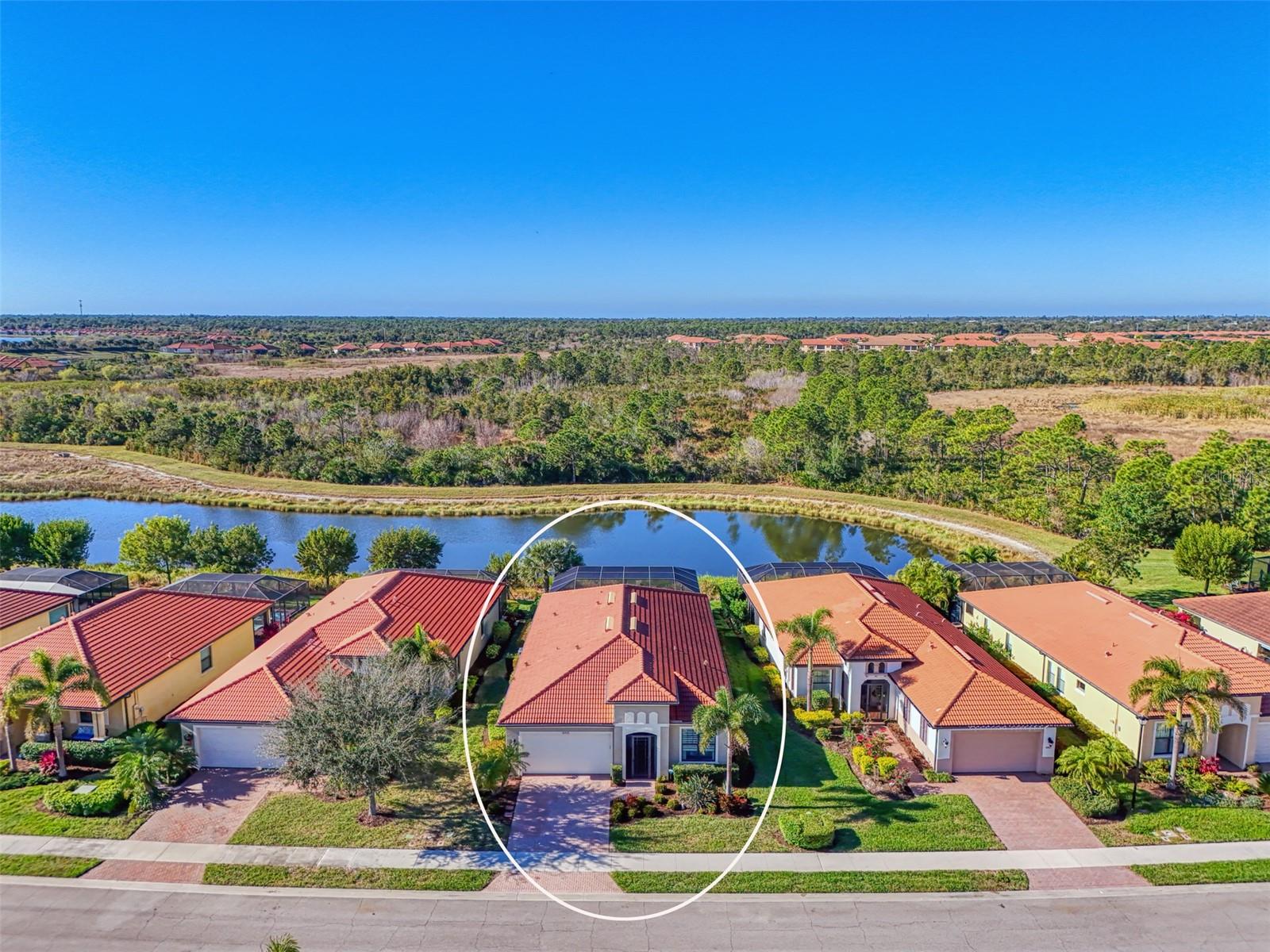 Image 5 of 60 For 10415 Medjool Drive