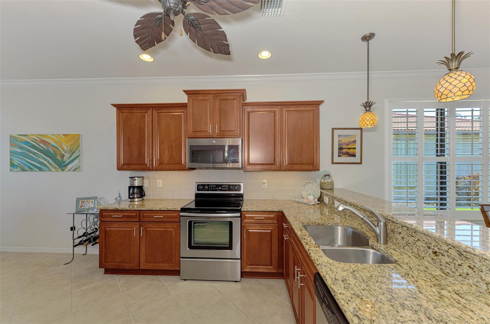 Image 12 of 49 For 20235 Pezzana Drive