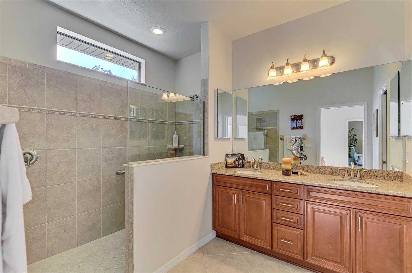 Image 32 of 49 For 20235 Pezzana Drive