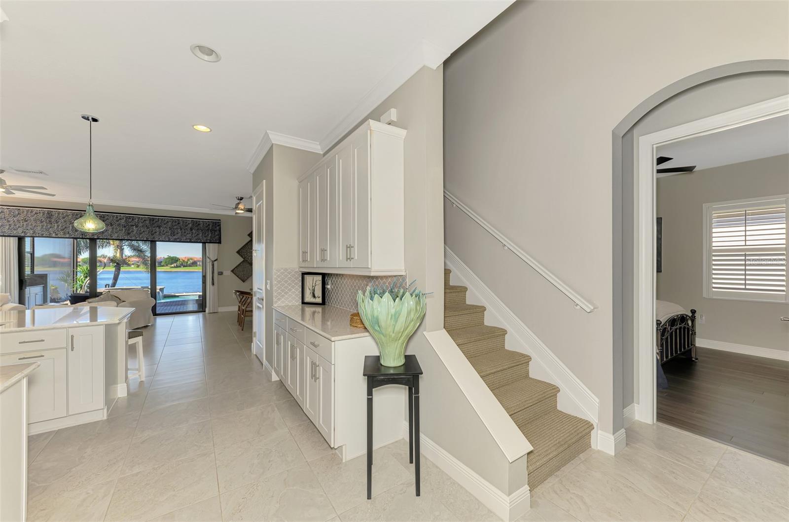 Image 15 of 81 For 23692 Waverly Circle