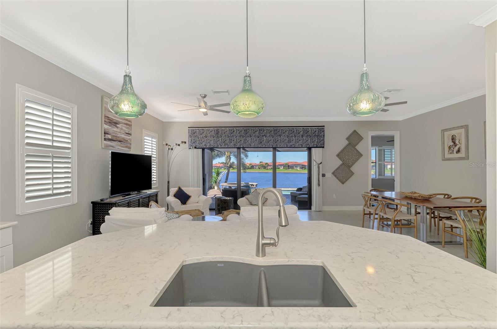 Image 24 of 81 For 23692 Waverly Circle