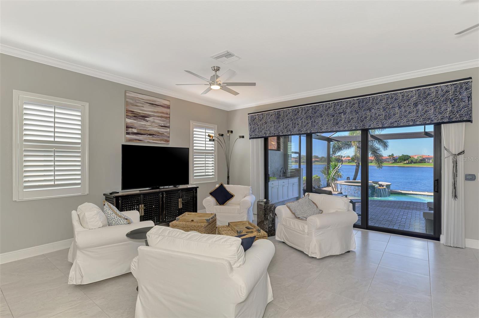 Image 26 of 81 For 23692 Waverly Circle