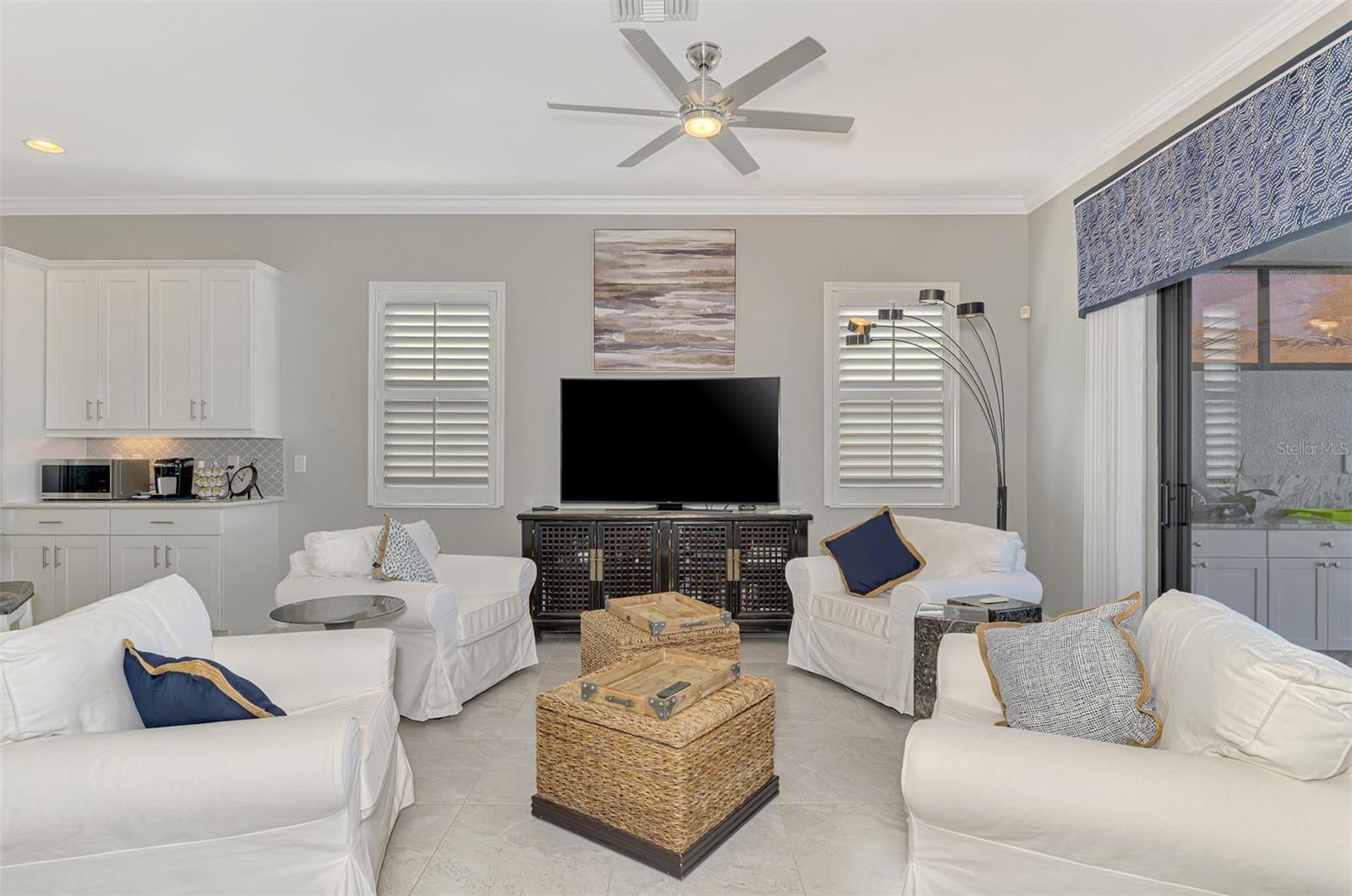 Image 29 of 81 For 23692 Waverly Circle