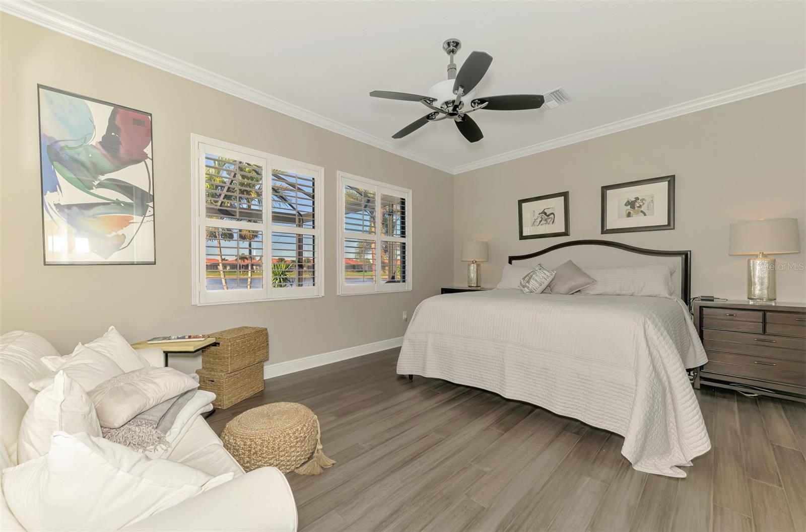 Image 35 of 81 For 23692 Waverly Circle