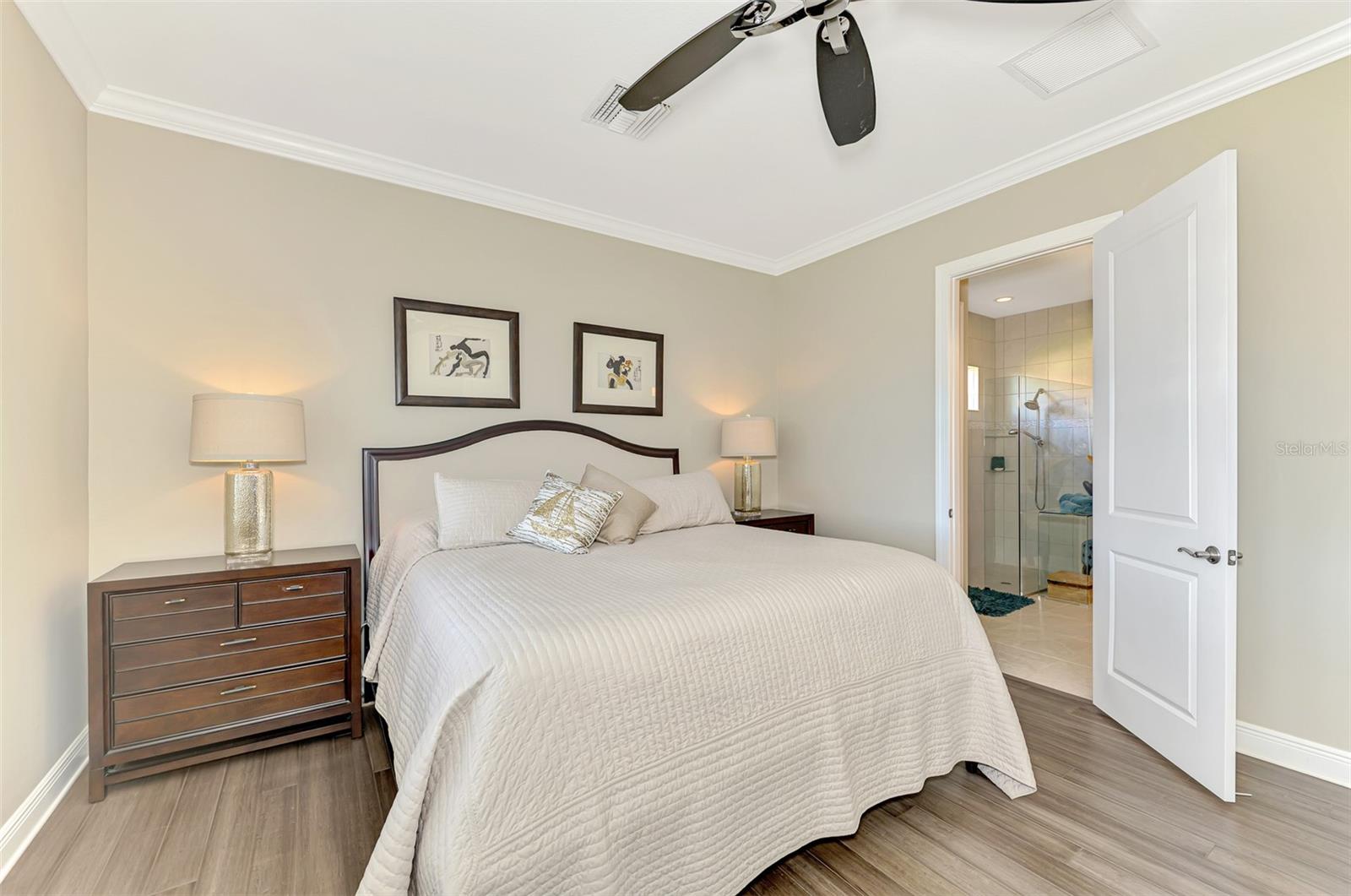 Image 37 of 81 For 23692 Waverly Circle