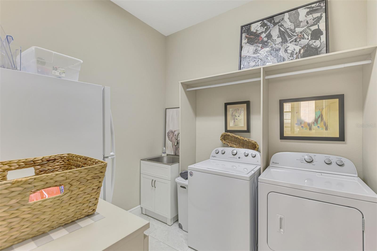 Image 55 of 81 For 23692 Waverly Circle